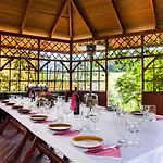 Rancho Adama - Wypoczynek W Sercu Beskidow! 3*