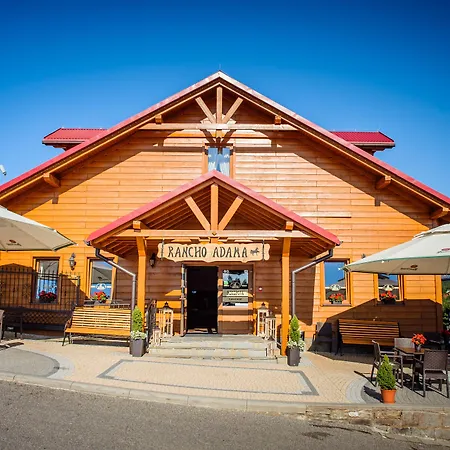 Tatil parkı Rancho Adama - Wypoczynek W Sercu Beskidow! Pewel Slemienska