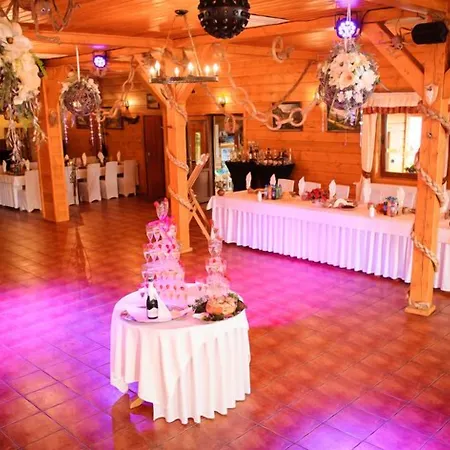 Rancho Adama - Wypoczynek W Sercu Beskidow! Pewel Slemienska