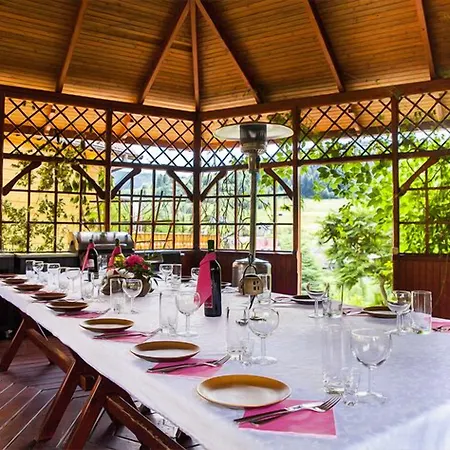 Rancho Adama - Wypoczynek W Sercu Beskidow! 3*