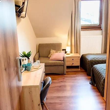 Rancho Adama - Wypoczynek W Sercu Beskidow! Vakantiepark Pewel Slemienska