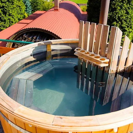 Vakantiepark Rancho Adama - Wypoczynek W Sercu Beskidow! Pewel Slemienska