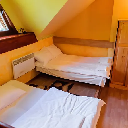 Tatil parkı Rancho Adama - Wypoczynek W Sercu Beskidow!
